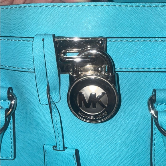 MICHAEL KORS HAMILTON AQUA PURSE - Picture 13 of 13